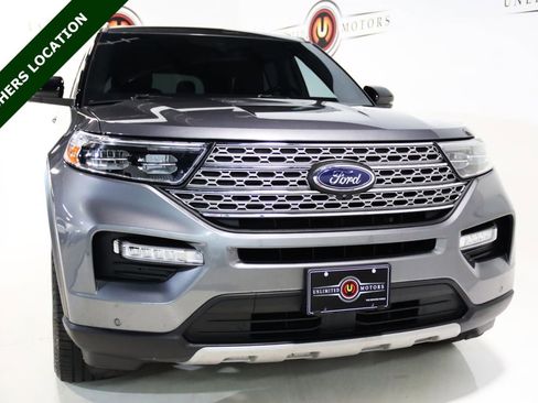 Used 2021 Ford Explorer Limited w/ Equipment Group 301A AWD/4WD image 25
