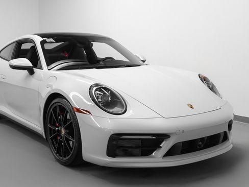 Certified 2024 Porsche 911 Carrera S image 9