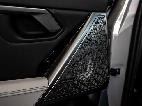 New 2026 BMW M5 w/ Carbon Package image 27