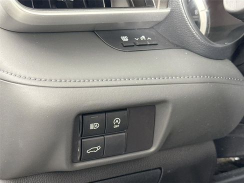 Certified 2024 Toyota Highlander LE image 14