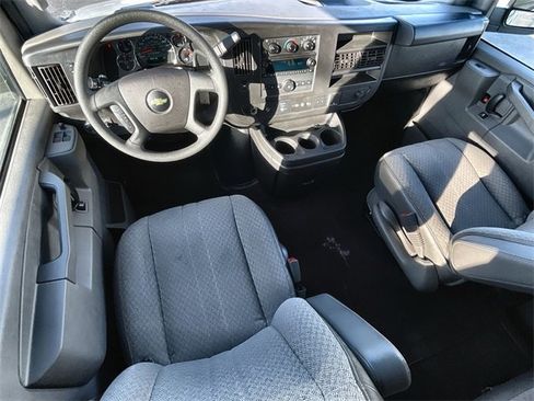 Used 2020 Chevrolet Express 3500 LT w/ LT Preferred Equipment Group image 18