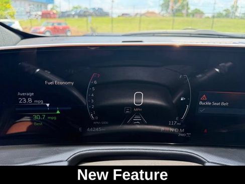 Used 2025 Cadillac XT4 Premium Luxury AWD/4WD image 17