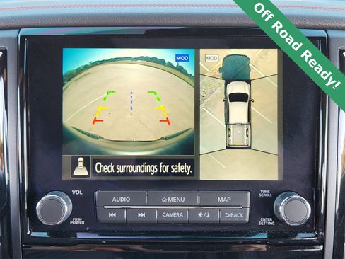 Used 2024 Nissan Titan PRO-4X w/ Pro-4x Convenience Package image 19