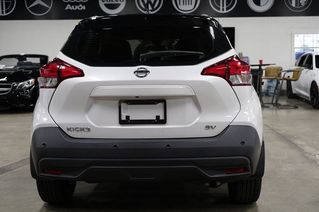 Used 2020 Nissan Kicks SV FWD image 4