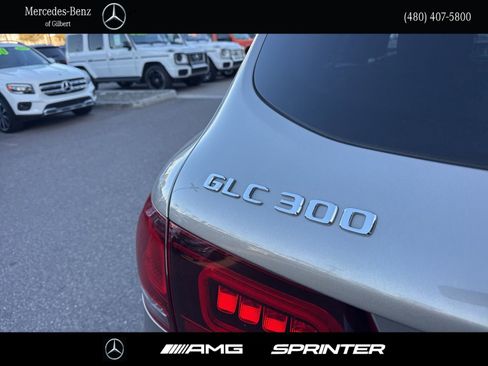 Used 2021 Mercedes-Benz GLC 300 w/ Premium Package image 6
