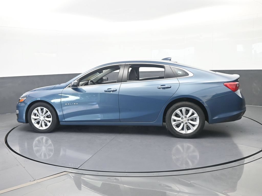 Used 2025 Chevrolet Malibu LT FWD image 3