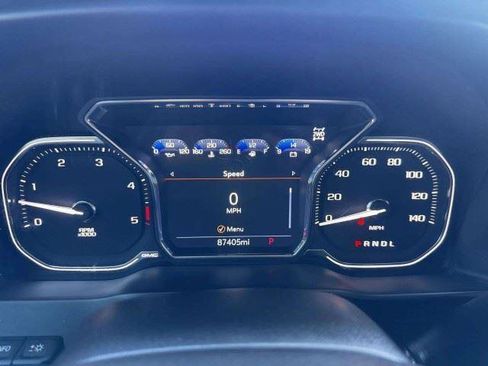 Used 2021 GMC Sierra 2500 AT4 w/ AT4 Premium Plus Package AWD/4WD image 24