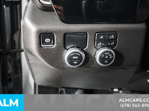 Used 2025 GMC Sierra 1500 SLT RWD image 28