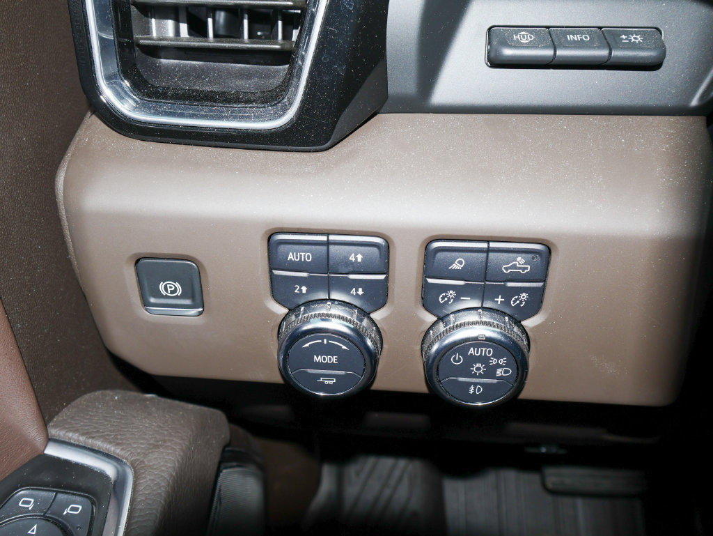 Used 2025 GMC Sierra 1500 Denali AWD/4WD image 26
