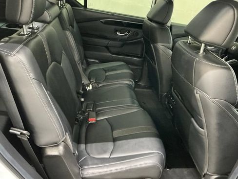 Used 2024 Honda Pilot EX-L image 17