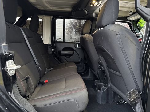 Used 2023 Jeep Wrangler Unlimited Rubicon w/ Cold Weather Group image 25