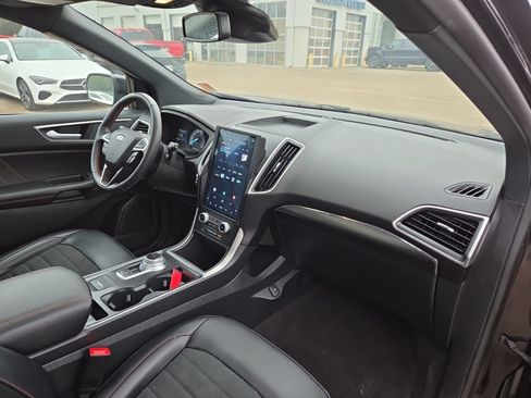 Used 2024 Ford Edge ST-Line AWD/4WD image 12