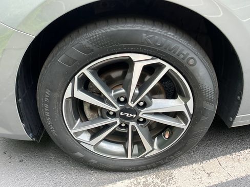 Used 2023 Kia Forte LXS FWD image 22