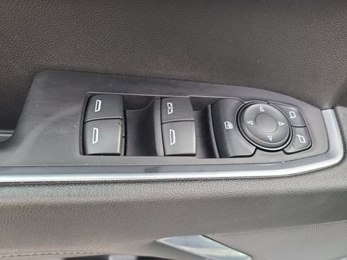 Used 2023 Chevrolet Silverado 1500 LT RWD image 16