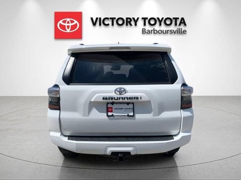 Used 2023 Toyota 4Runner SR5 Premium w/ Moonroof Package AWD/4WD image 4