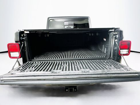 Used 2023 Jeep Gladiator Sport AWD/4WD image 28