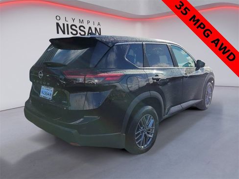 New 2025 Nissan Rogue S image 6