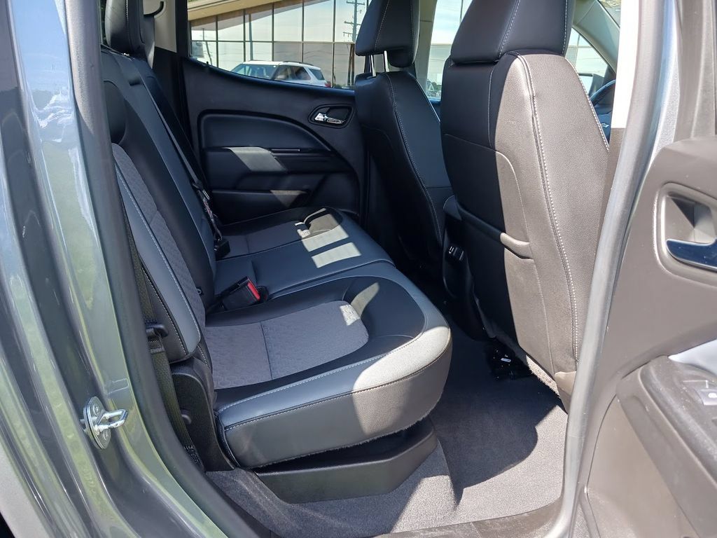 Used 2019 Chevrolet Colorado Z71 AWD/4WD image 15