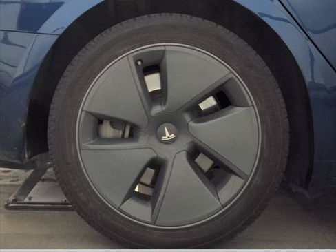 Used 2023 Tesla Model 3 Standard Range RWD image 11