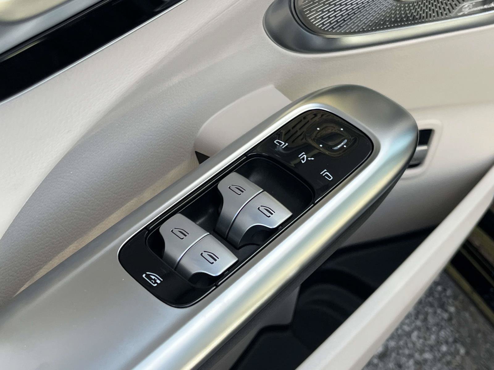 Certified 2024 Mercedes-Benz C 300 Sedan image 29