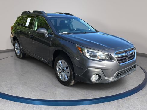 Used 2019 Subaru Outback 2.5i Premium image 3