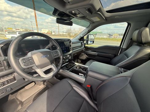 Used 2024 Ford F250 Lariat w/ Lariat Ultimate Package image 14