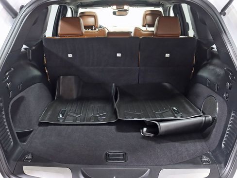 Used 2018 Jeep Grand Cherokee Summit w/ Platinum Series Group image 38