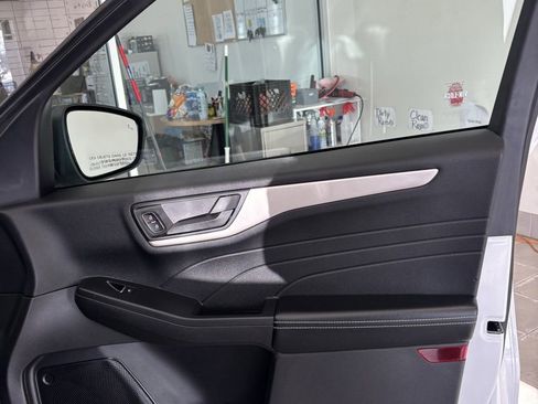 Used 2022 Ford Escape SE w/ Convenience Package image 20