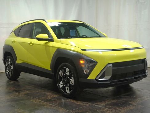Used 2024 Hyundai Kona SEL image 1