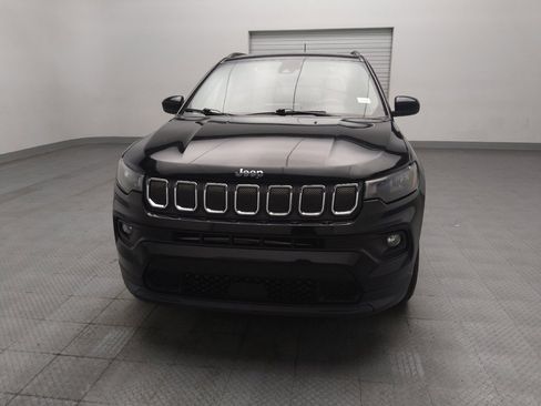 Used 2022 Jeep Compass Latitude FWD image 15