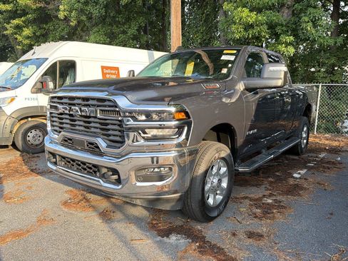 Used 2026 RAM 2500 Big Horn AWD/4WD image 1