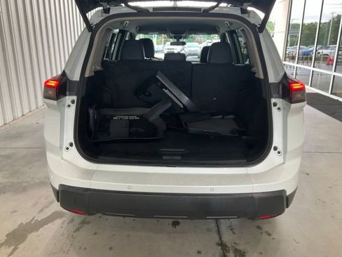 Used 2025 Nissan Rogue SV AWD/4WD image 17