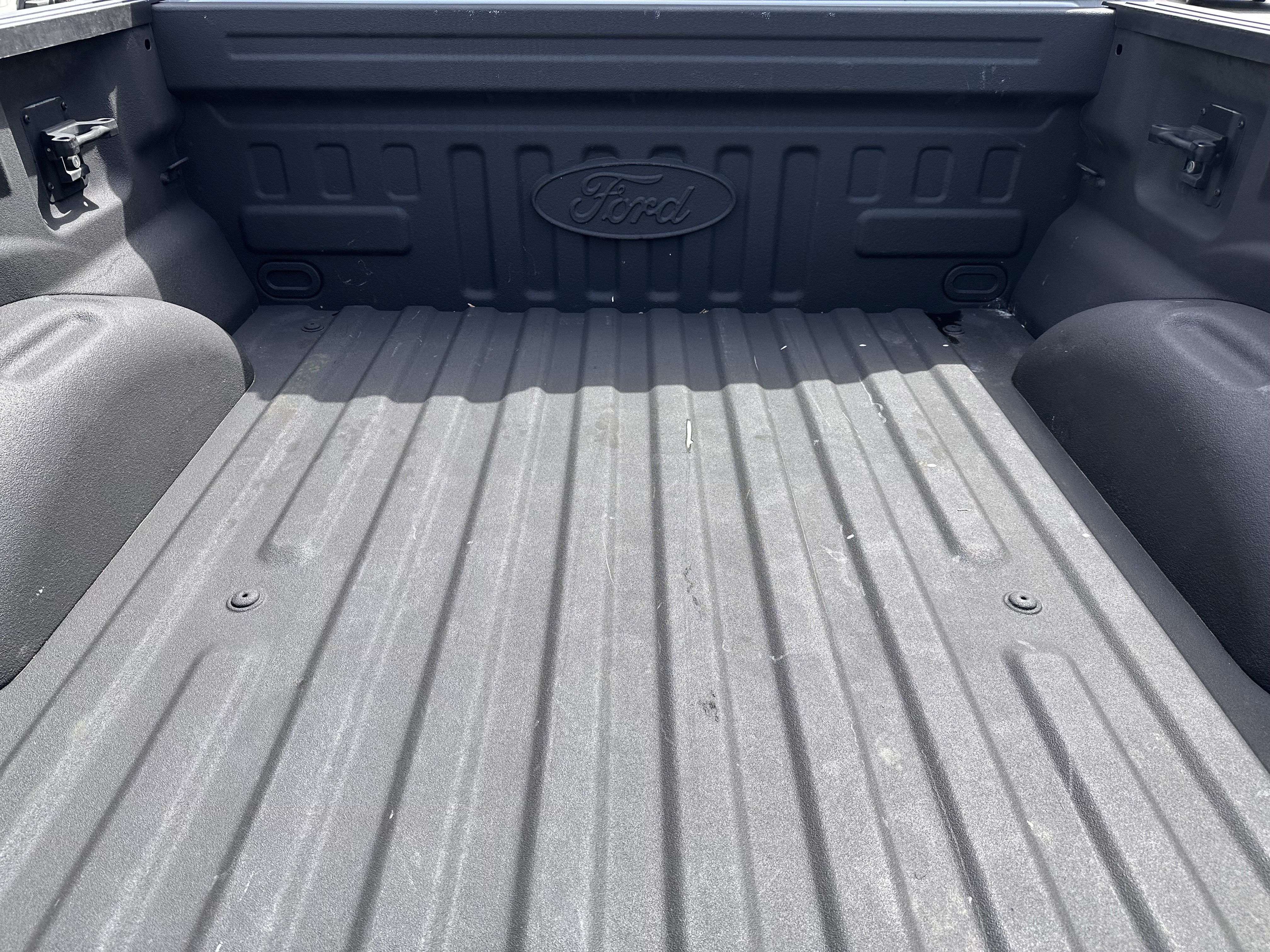 Used 2023 Ford F150 Raptor AWD/4WD image 9