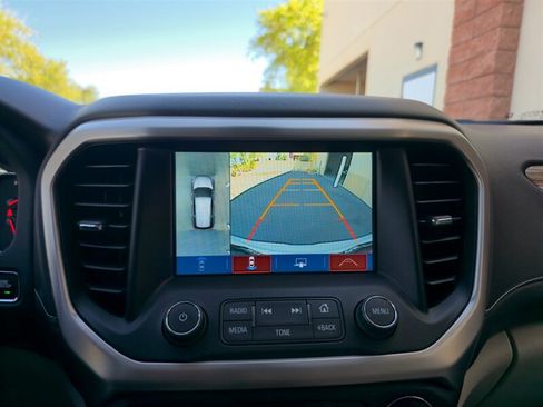 Used 2019 GMC Acadia Denali w/ Technology Package FWD image 23
