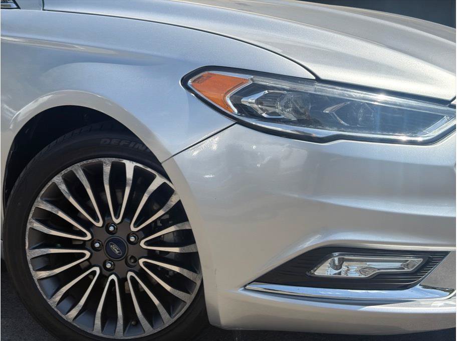 Used 2018 Ford Fusion Titanium AWD/4WD image 2