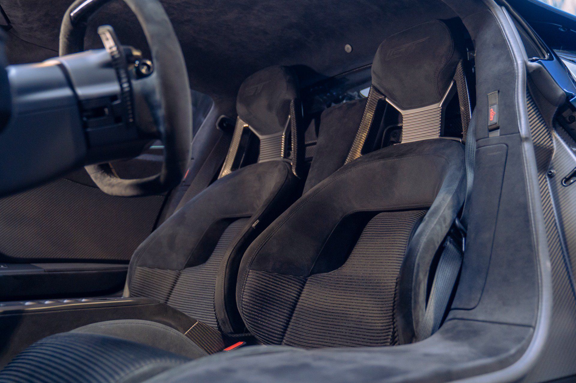 Used 2021 Ford GT RWD image 54