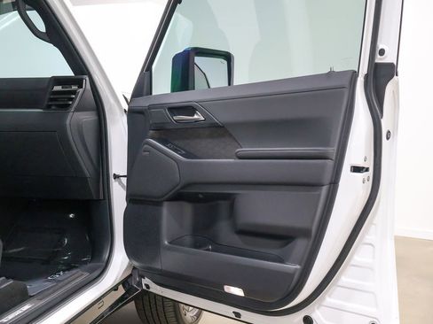 Used 2026 Lexus GX 550 w/ Accessory Package (2T) image 35