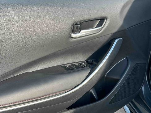 Used 2024 Toyota Corolla SE image 16