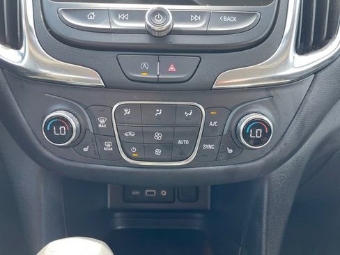 Used 2024 Chevrolet Equinox LT image 25