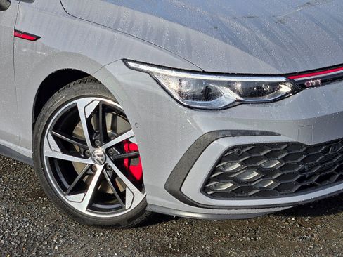 Used 2024 Volkswagen GTI Autobahn image 9