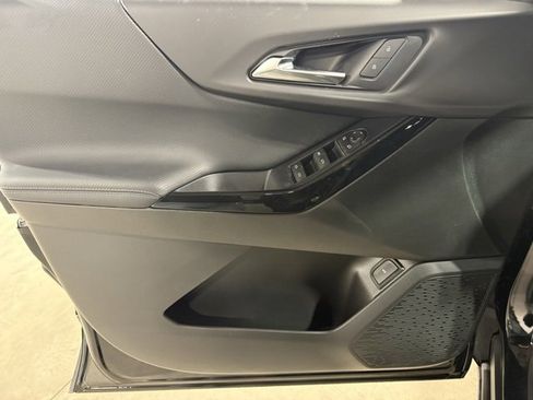 New 2026 Chevrolet Equinox LT w/ Convenience Package II image 7