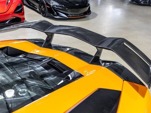 Used 2018 Lamborghini Aventador S AWD/4WD image 27