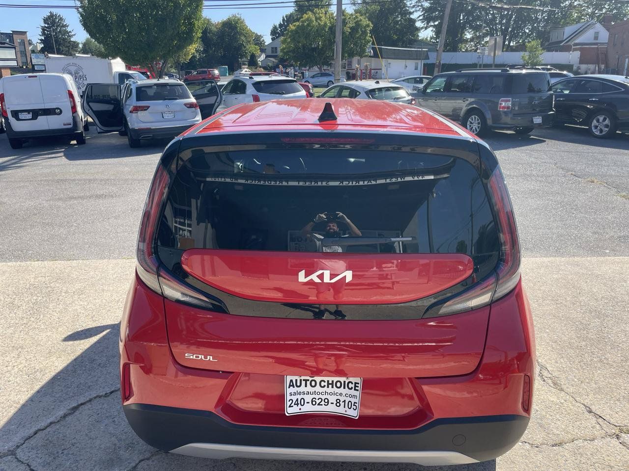 Used 2025 Kia Soul LX w/ LX Technology Package FWD image 19