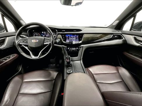 Used 2023 Cadillac XT6 Premium Luxury w/ Technology Package FWD image 18