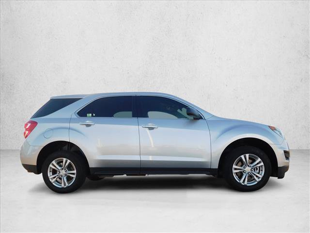 Used 2017 Chevrolet Equinox LS FWD image 4