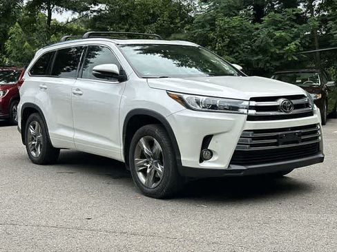 Used 2017 Toyota Highlander Limited Platinum AWD/4WD image 21