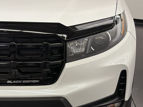 New 2026 Honda Ridgeline Black Edition image 12