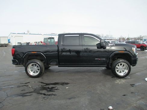 Used 2022 GMC Sierra 2500 AT4 w/ Gooseneck/5TH Wheel Package image 3