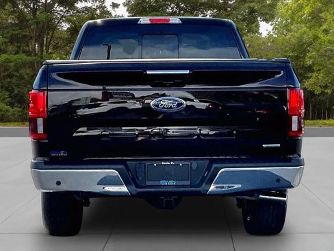 Used 2019 Ford F150 Lariat w/ Equipment Group 502A Luxury AWD/4WD image 4