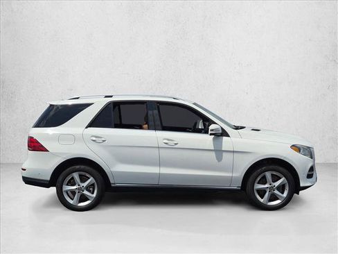 Used 2017 Mercedes-Benz GLE 350 image 4